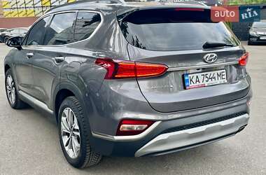 Позашляховик / Кросовер Hyundai Santa FE 2019 в 