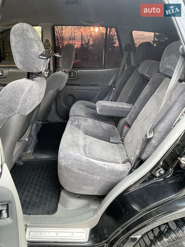 Внедорожник / Кроссовер Hyundai Santa FE 2004 в Днепре