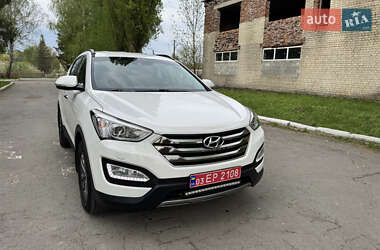 Внедорожник / Кроссовер Hyundai Santa FE 2015 в 