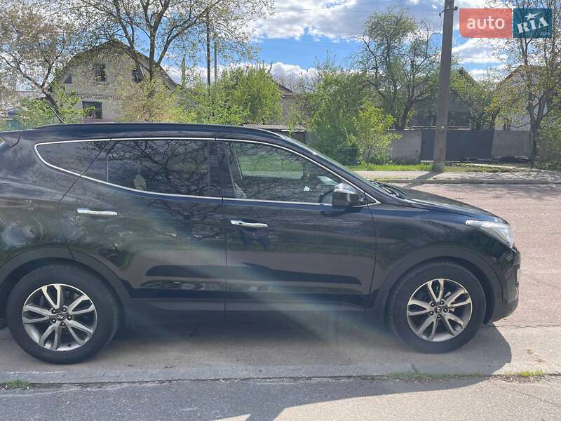 Внедорожник / Кроссовер Hyundai Santa FE 2013 в Чернигове