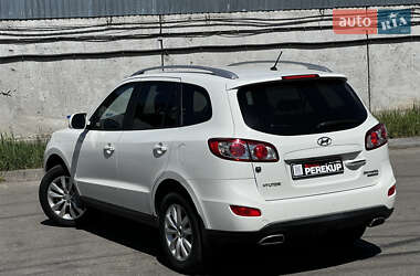 Позашляховик / Кросовер Hyundai Santa FE 2010 в 