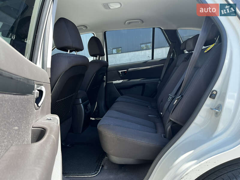 Внедорожник / Кроссовер Hyundai Santa FE 2010 в Киеве
