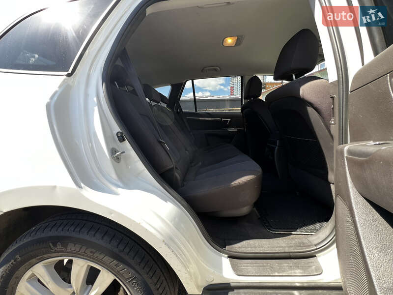 Внедорожник / Кроссовер Hyundai Santa FE 2010 в Киеве