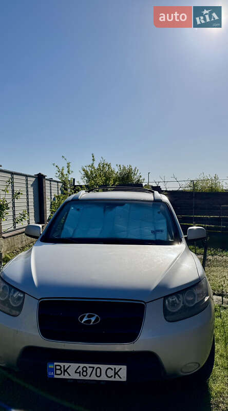 Позашляховик / Кросовер Hyundai Santa FE 2009 в Сарнах
