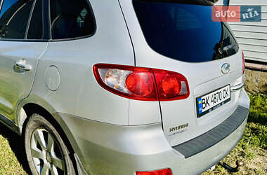 Внедорожник / Кроссовер Hyundai Santa FE 2009 в 