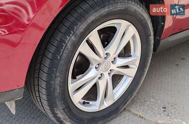 Внедорожник / Кроссовер Hyundai Santa FE 2012 в 