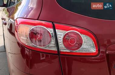 Внедорожник / Кроссовер Hyundai Santa FE 2012 в 