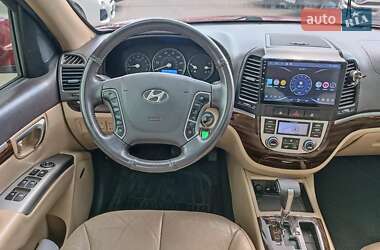 Внедорожник / Кроссовер Hyundai Santa FE 2012 в 