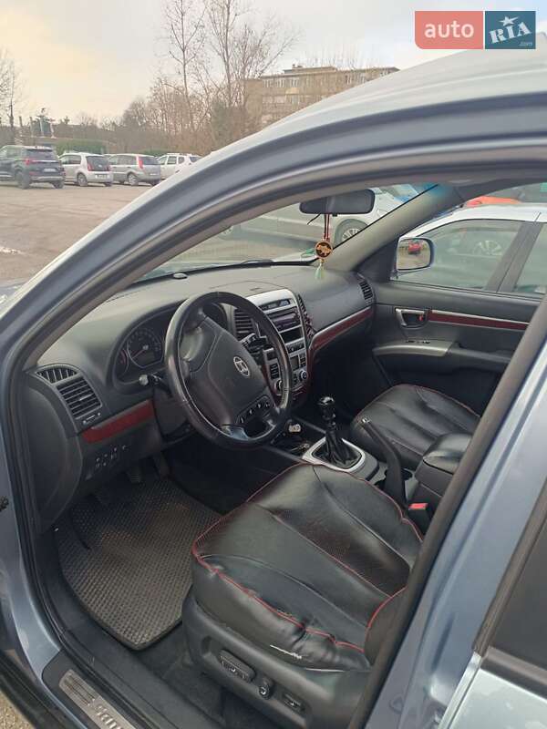 Позашляховик / Кросовер Hyundai Santa FE 2006 в Чернівцях фото 6 Позашляховик / Кросовер Hyundai Santa FE 2006 в Чернівцях