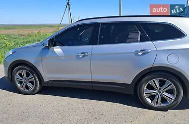 Позашляховик / Кросовер Hyundai Santa FE 2013 в 
