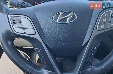 Позашляховик / Кросовер Hyundai Santa FE 2013 в 