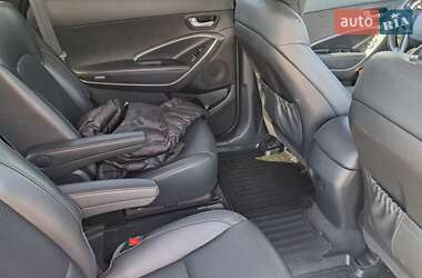 Позашляховик / Кросовер Hyundai Santa FE 2013 в 