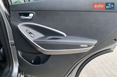 Внедорожник / Кроссовер Hyundai Santa FE 2014 в 