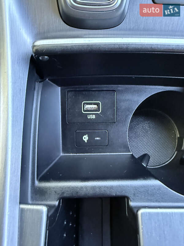 Позашляховик / Кросовер Hyundai Santa FE 2020 в Києві