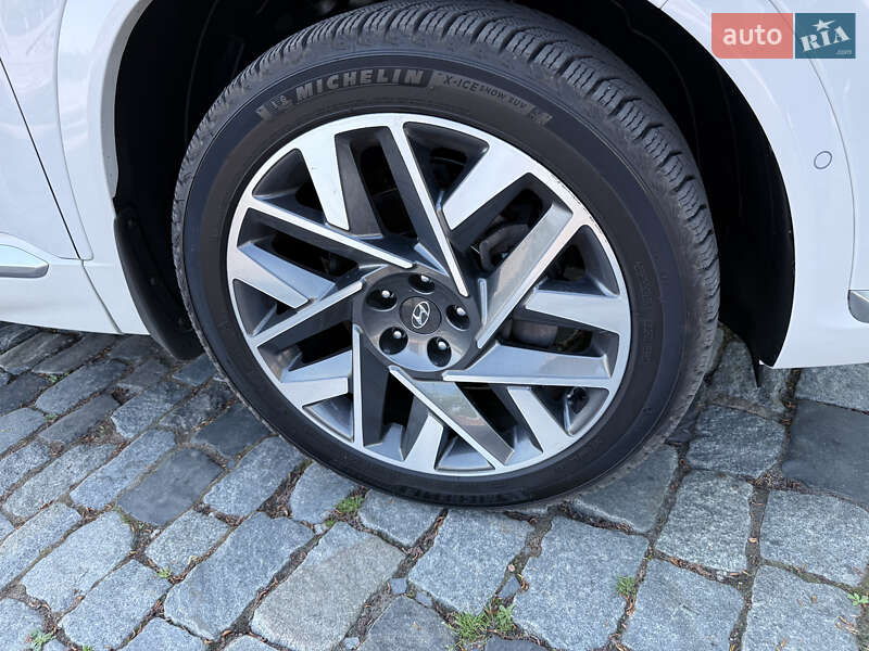 Позашляховик / Кросовер Hyundai Santa FE 2020 в Києві