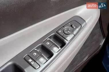 Внедорожник / Кроссовер Hyundai Santa FE 2019 в 
