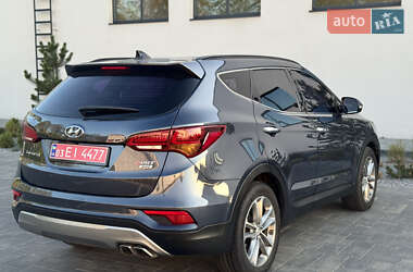 Внедорожник / Кроссовер Hyundai Santa FE 2015 в 