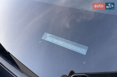 Внедорожник / Кроссовер Hyundai Santa FE 2015 в 