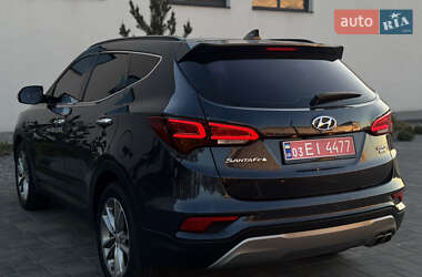 Внедорожник / Кроссовер Hyundai Santa FE 2015 в 