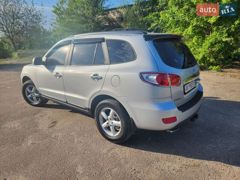Внедорожник / Кроссовер Hyundai Santa FE 2009 в Харькове