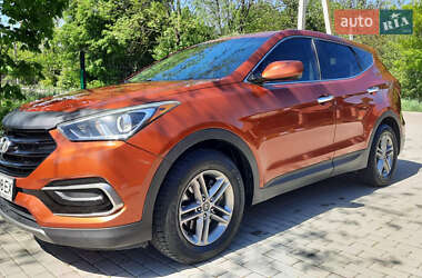 Внедорожник / Кроссовер Hyundai Santa FE 2016 в 