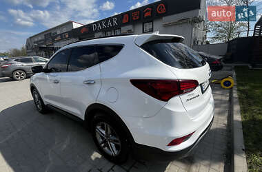 Внедорожник / Кроссовер Hyundai Santa FE 2017 в 