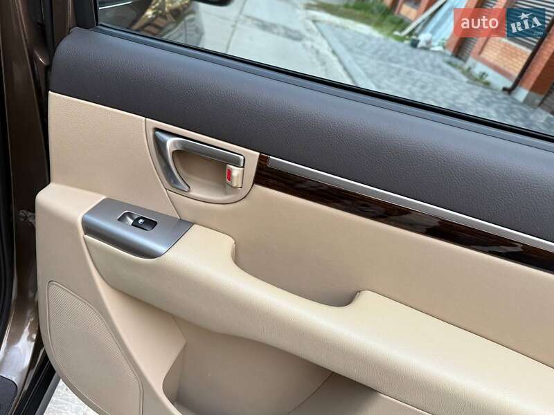 Позашляховик / Кросовер Hyundai Santa FE 2011 в Харкові