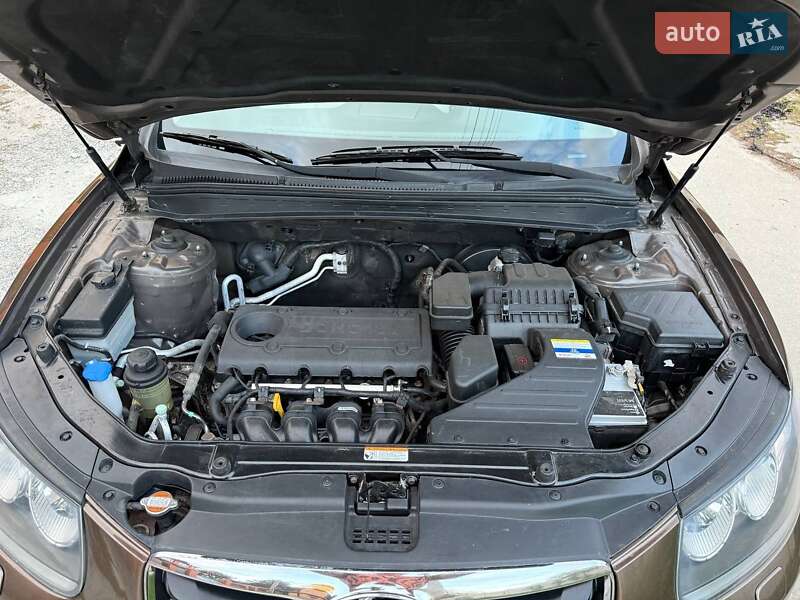 Позашляховик / Кросовер Hyundai Santa FE 2011 в Харкові