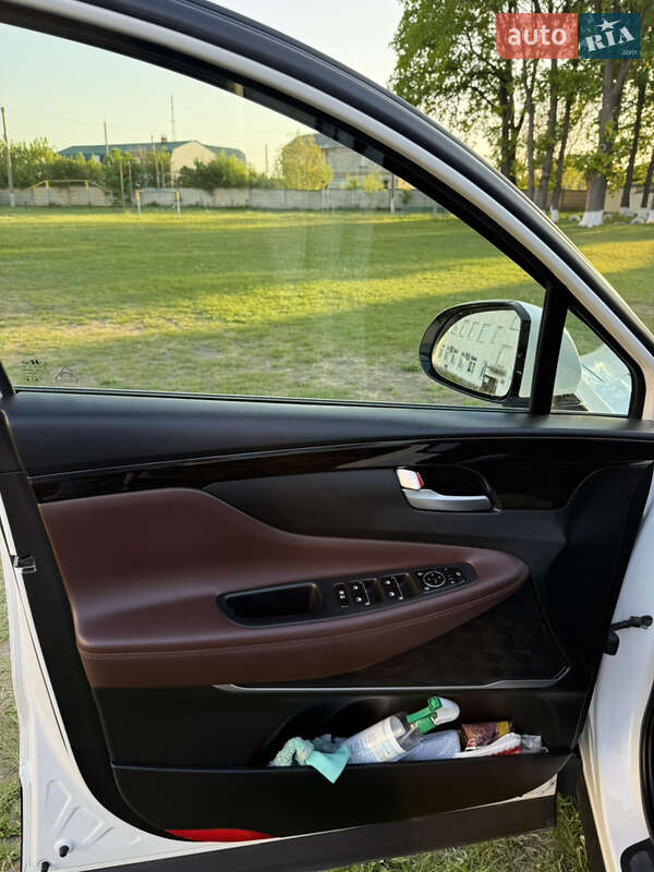 Позашляховик / Кросовер Hyundai Santa FE 2019 в Подільську