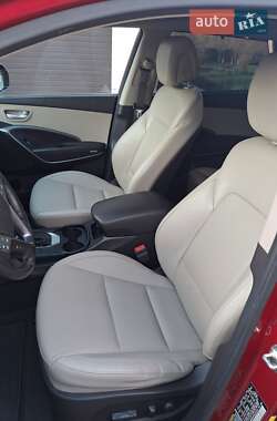 Внедорожник / Кроссовер Hyundai Santa FE 2017 в 