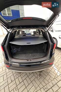 Позашляховик / Кросовер Hyundai Santa FE 2013 в 