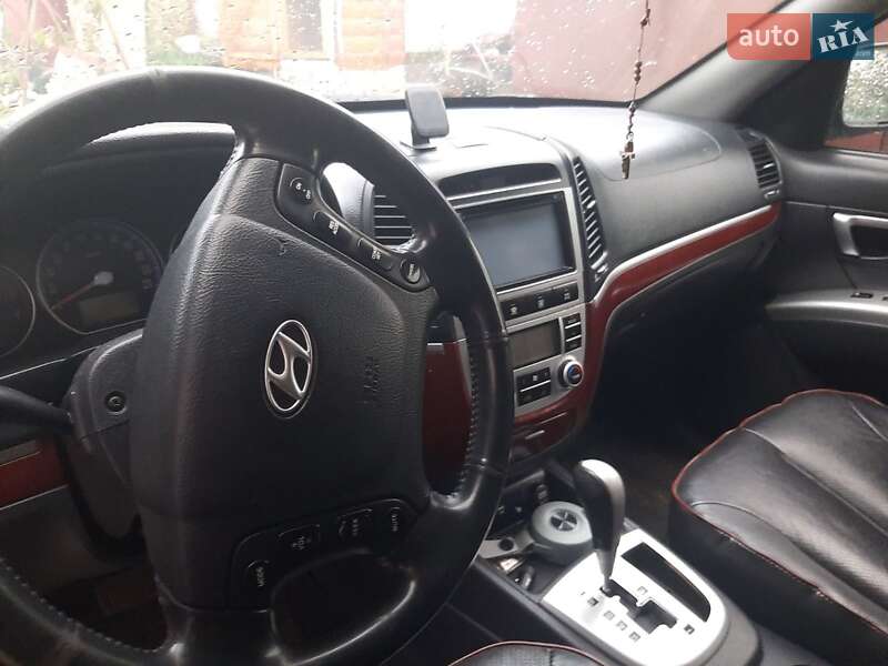 Позашляховик / Кросовер Hyundai Santa FE 2010 в Калуші