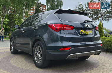 Внедорожник / Кроссовер Hyundai Santa FE 2015 в 