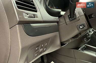 Позашляховик / Кросовер Hyundai Santa FE 2012 в 