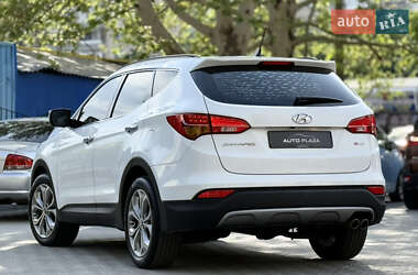 Внедорожник / Кроссовер Hyundai Santa FE 2012 в 