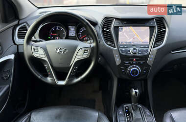 Внедорожник / Кроссовер Hyundai Santa FE 2012 в 
