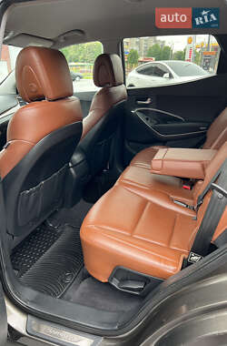 Позашляховик / Кросовер Hyundai Santa FE 2013 в 