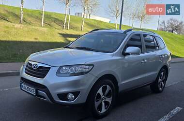 Внедорожник / Кроссовер Hyundai Santa FE 2012 в Киеве