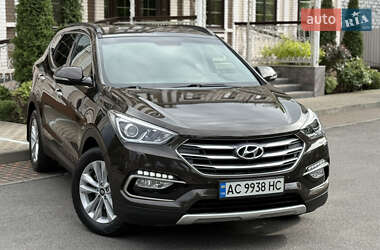 Позашляховик / Кросовер Hyundai Santa FE 2017 в 