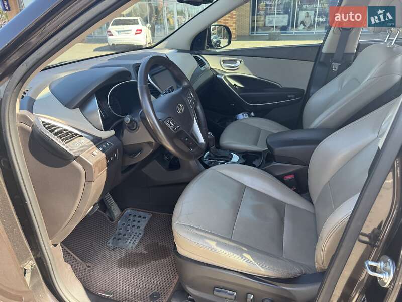 Внедорожник / Кроссовер Hyundai Santa FE 2017 в Кривом Роге