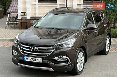 Позашляховик / Кросовер Hyundai Santa FE 2017 в 
