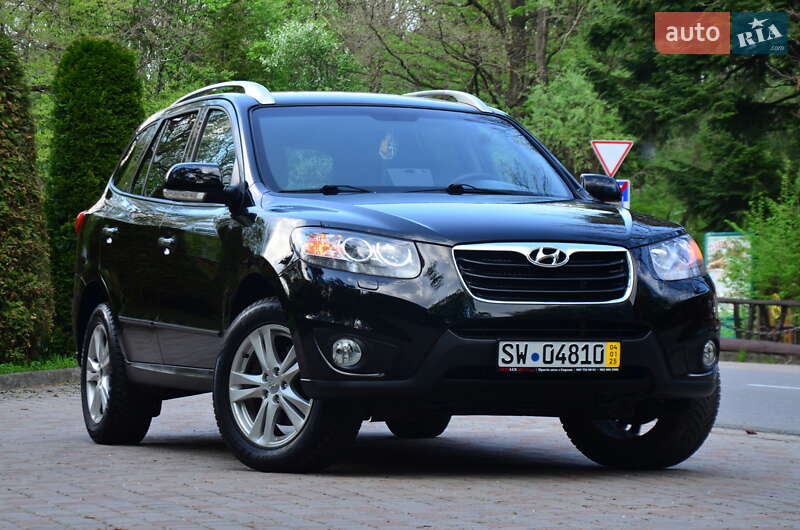 Позашляховик / Кросовер Hyundai Santa FE 2012 в 