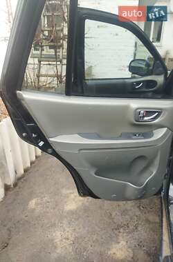 Внедорожник / Кроссовер Hyundai Santa FE 2003 в 