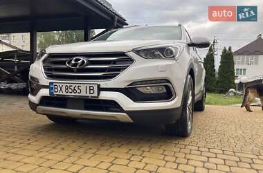 Внедорожник / Кроссовер Hyundai Santa FE 2015 в 