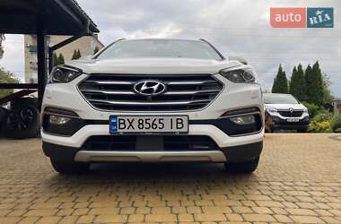 Внедорожник / Кроссовер Hyundai Santa FE 2015 в 