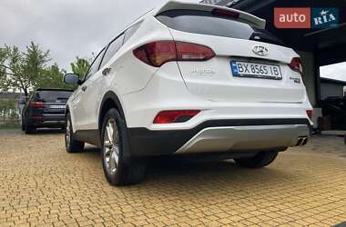 Внедорожник / Кроссовер Hyundai Santa FE 2015 в 