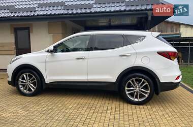 Внедорожник / Кроссовер Hyundai Santa FE 2015 в 