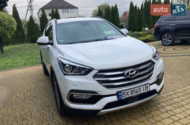 Внедорожник / Кроссовер Hyundai Santa FE 2015 в 