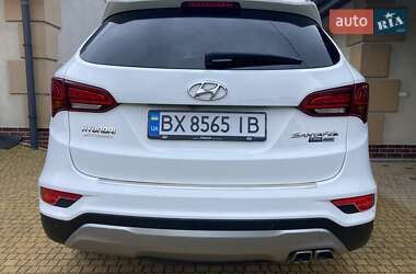 Внедорожник / Кроссовер Hyundai Santa FE 2015 в 