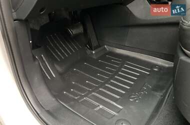 Внедорожник / Кроссовер Hyundai Santa FE 2015 в 